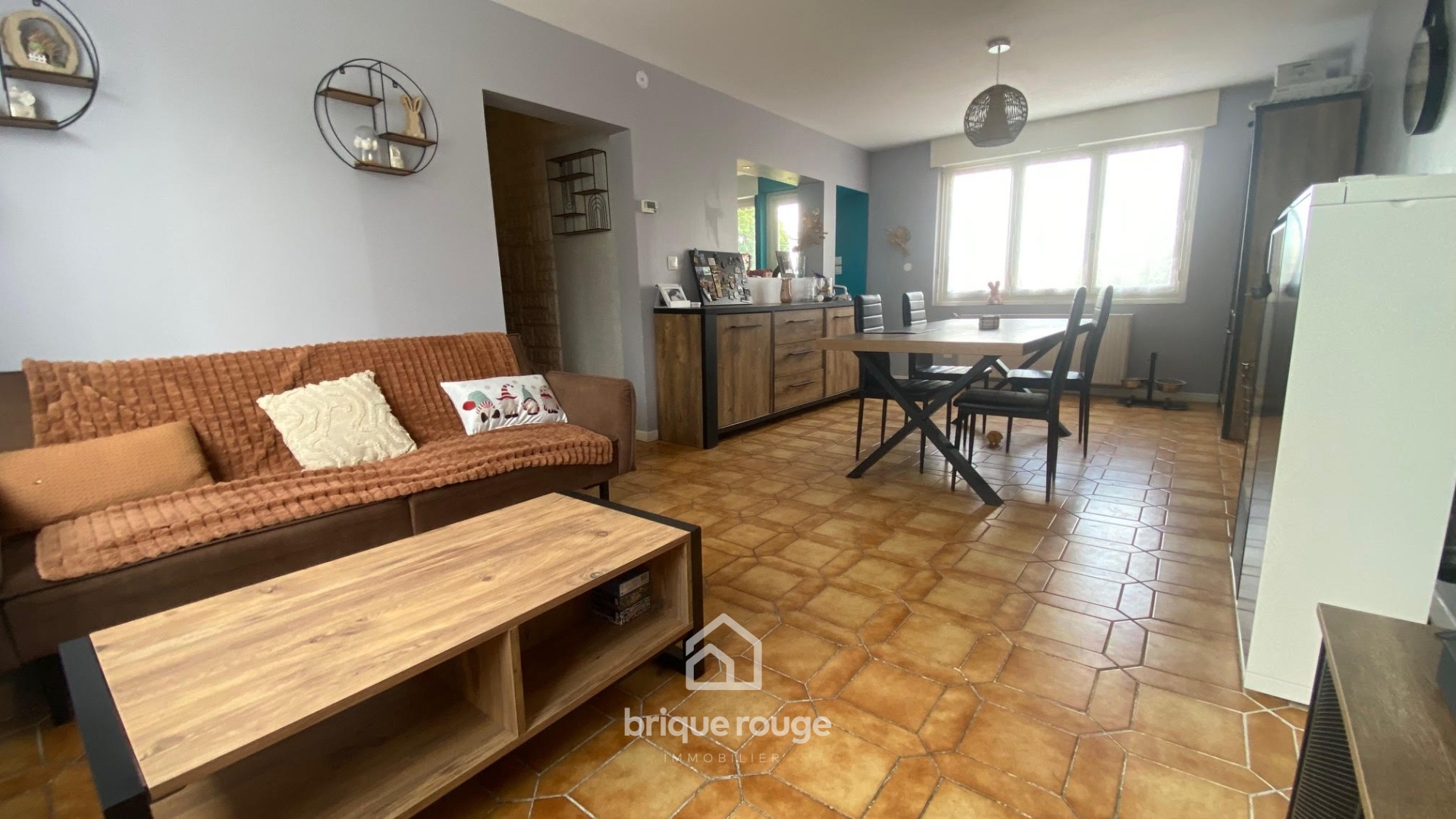 Maison de lotissement 3 chambres sous sol garage Photo 2 - Brique Rouge Immobilier Maison de lotissement 3 chambres sous sol garage Photo 2 - Brique Rouge Immobilier