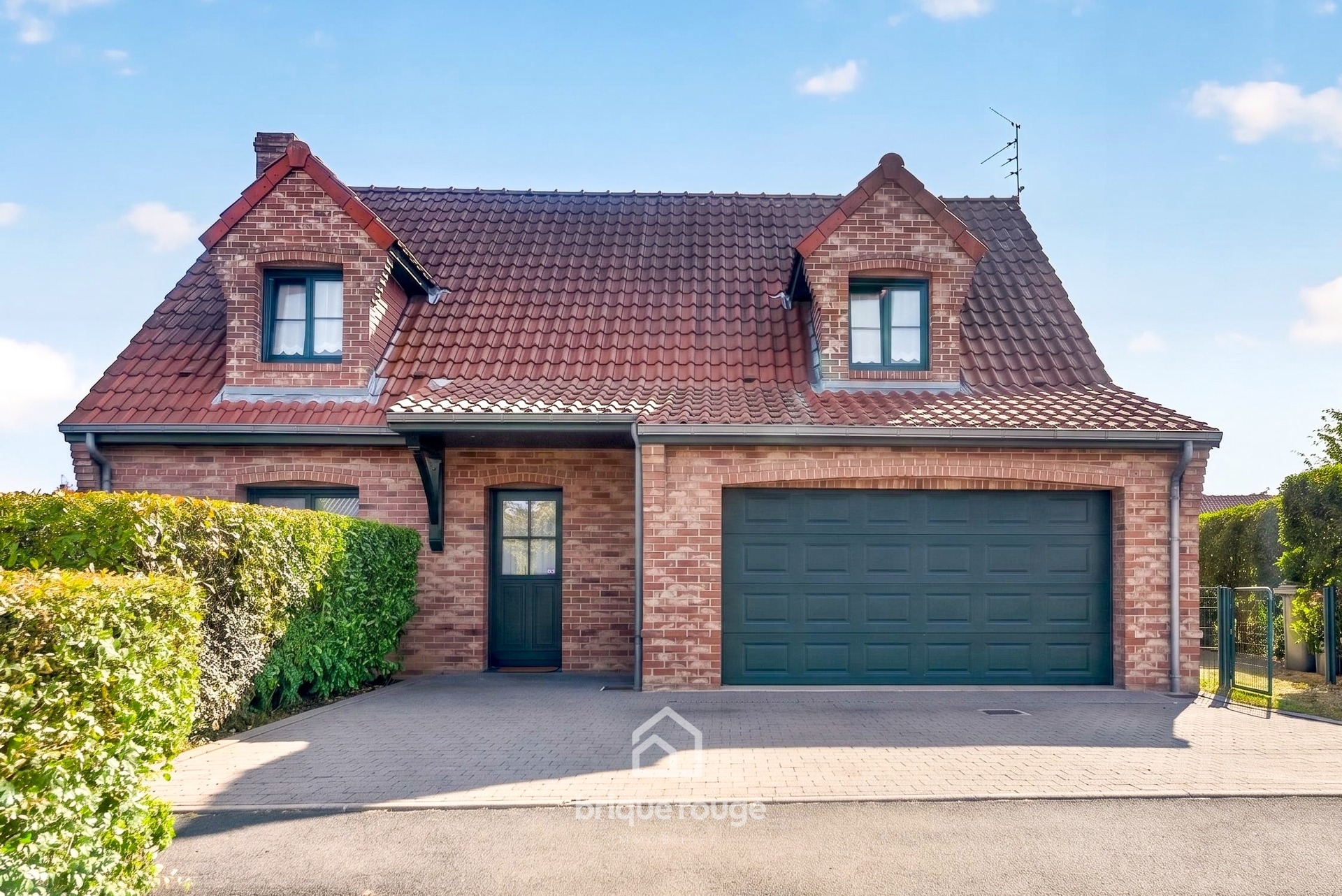 Une exclusivite brique rouge immobilier  Photo 1 - Brique Rouge Immobilier