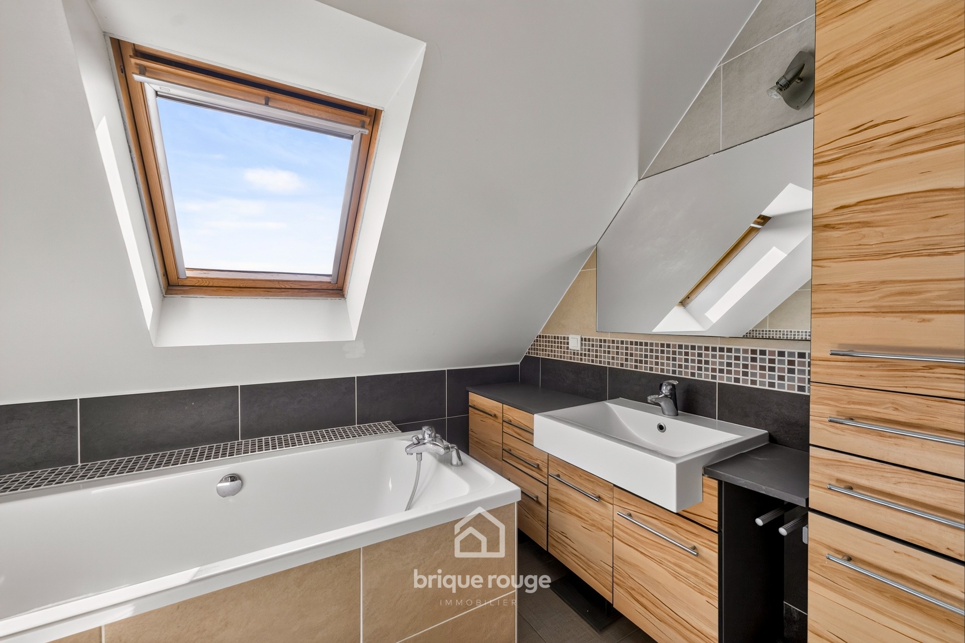 Une exclusivite brique rouge immobilier Photo 15 - Brique Rouge Immobilier Une exclusivite brique rouge immobilier Photo 15 - Brique Rouge Immobilier