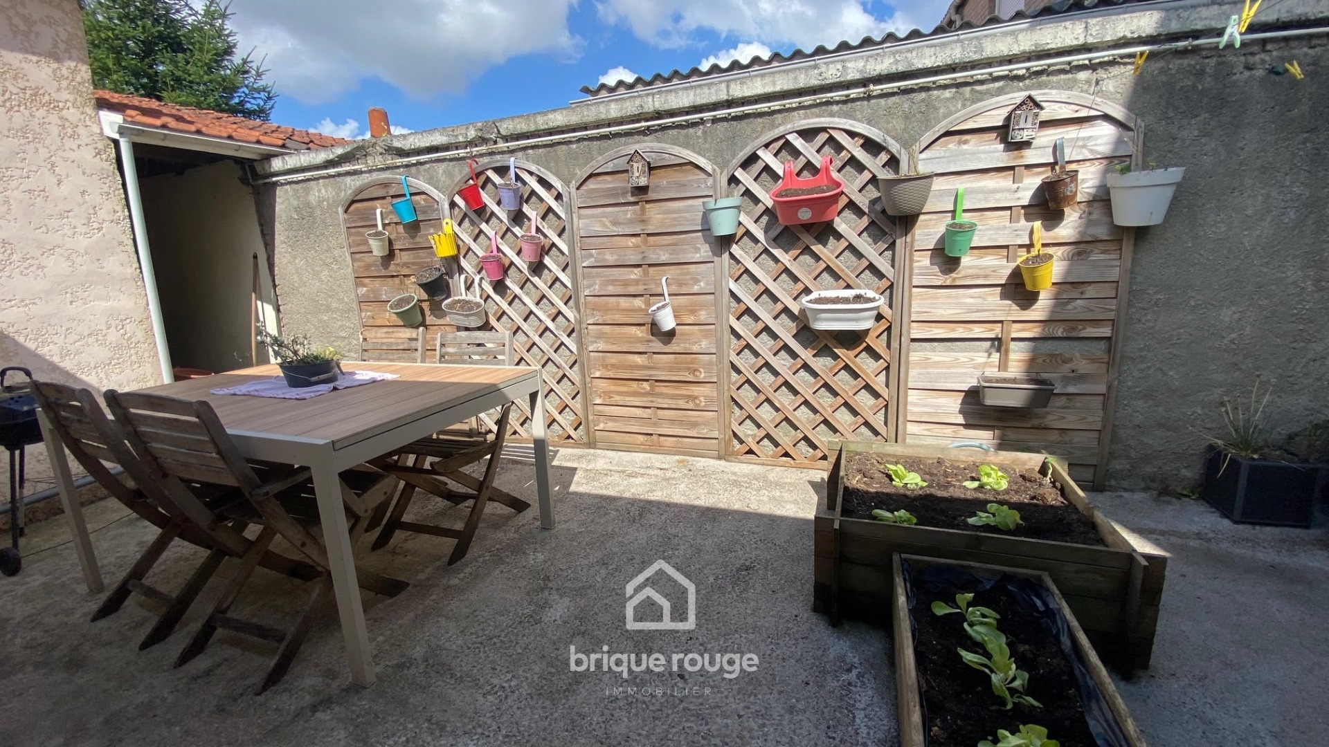 Maison 1930 renovee 3 chambres cour terrasse aeree Photo 8 - Brique Rouge Immobilier Maison 1930 renovee 3 chambres cour terrasse aeree Photo 8 - Brique Rouge Immobilier