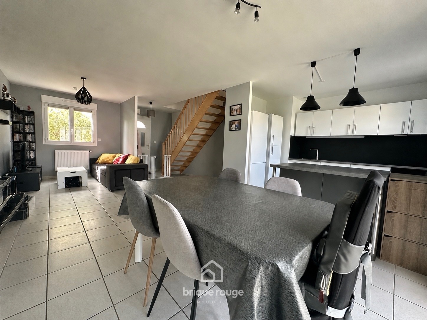 Semi plain pied individuel 3 chambres jardin garage Photo 3 - Brique Rouge Immobilier Semi plain pied individuel 3 chambres jardin garage Photo 3 - Brique Rouge Immobilier