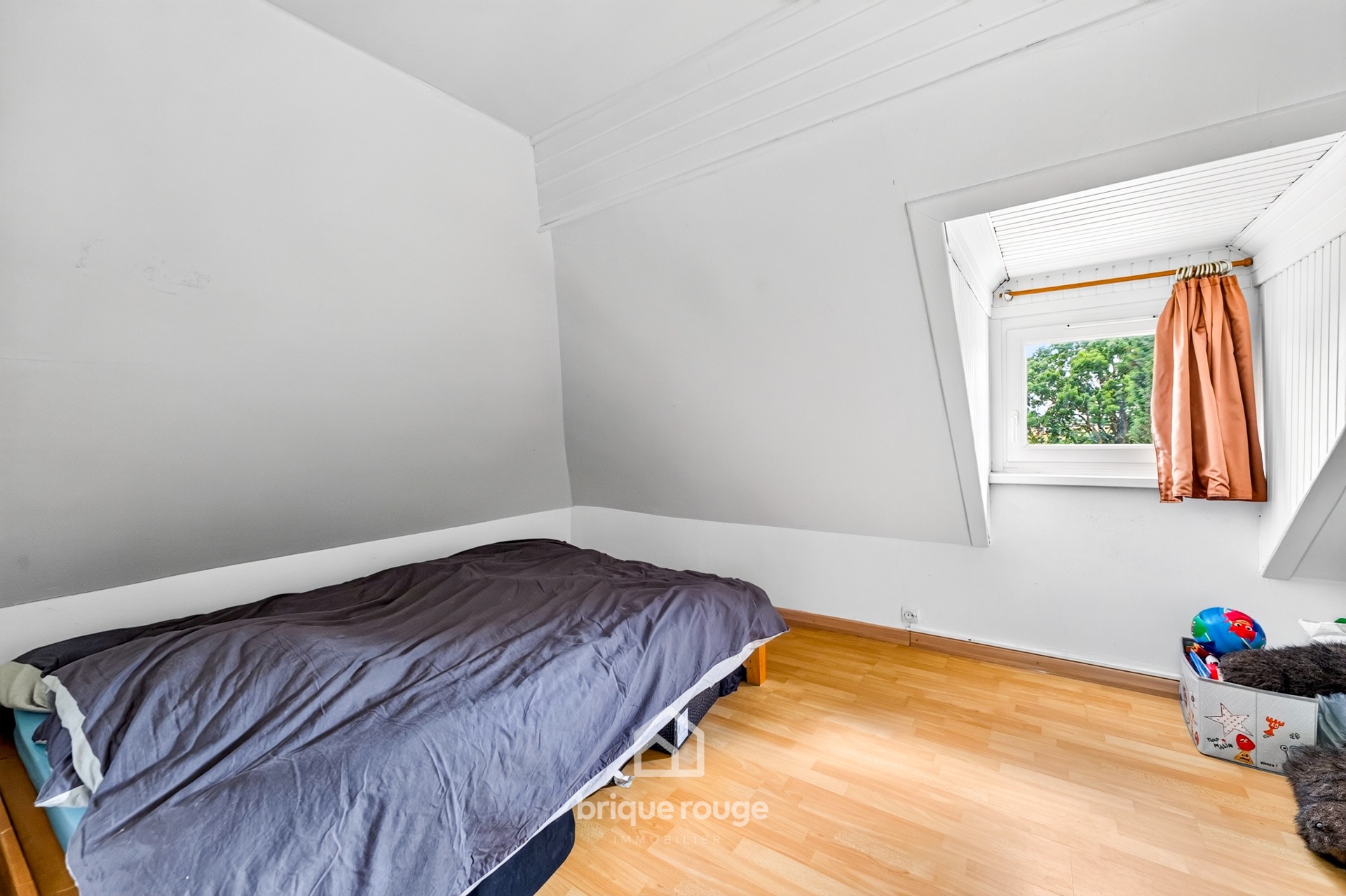Maison 4 chambres individuelle jardin garage semi plain pied Photo 9 - Brique Rouge Immobilier