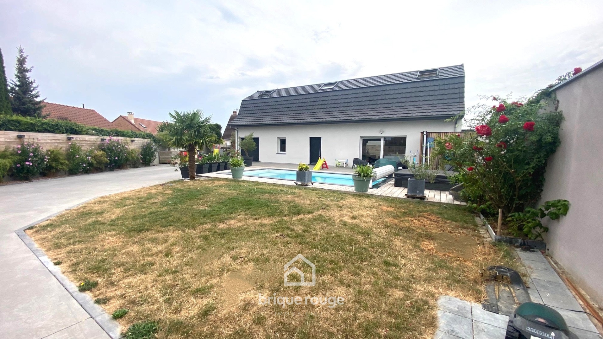 Magnifique maison avec piscine et jacuzzi  jardin garage Photo 14 - Brique Rouge Immobilier
