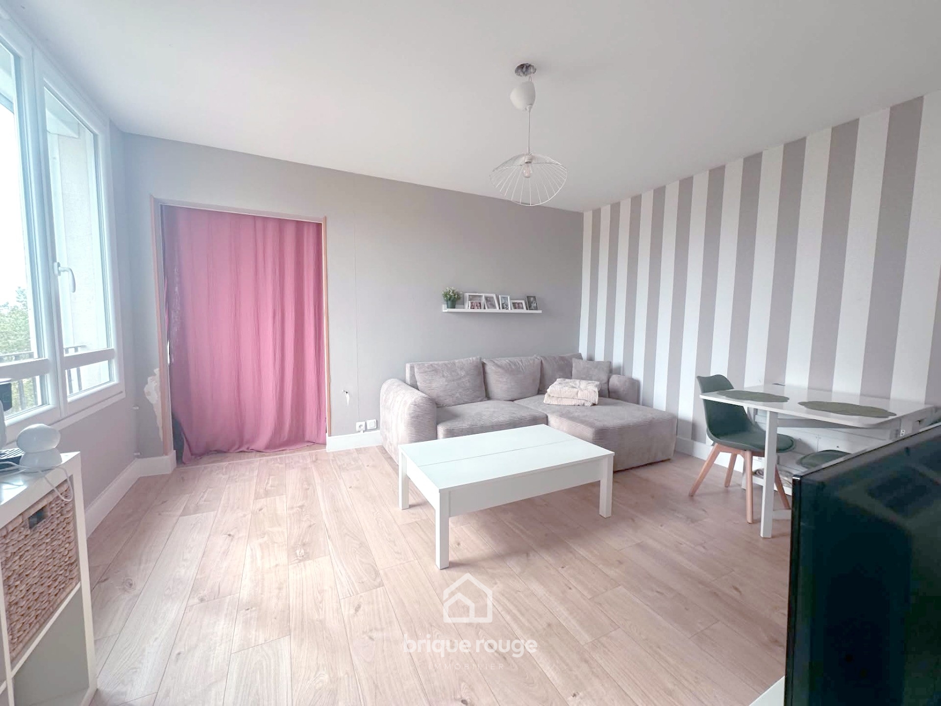T2 ideal locatif ou primo accedant Photo 2 - Brique Rouge Immobilier T2 ideal locatif ou primo accedant Photo 2 - Brique Rouge Immobilier