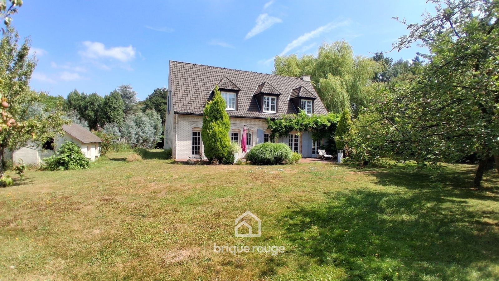 Superbe propriete de semi plain pied sur parc de 2000m Photo 2 - Brique Rouge Immobilier Superbe propriete de semi plain pied sur parc de 2000m Photo 2 - Brique Rouge Immobilier