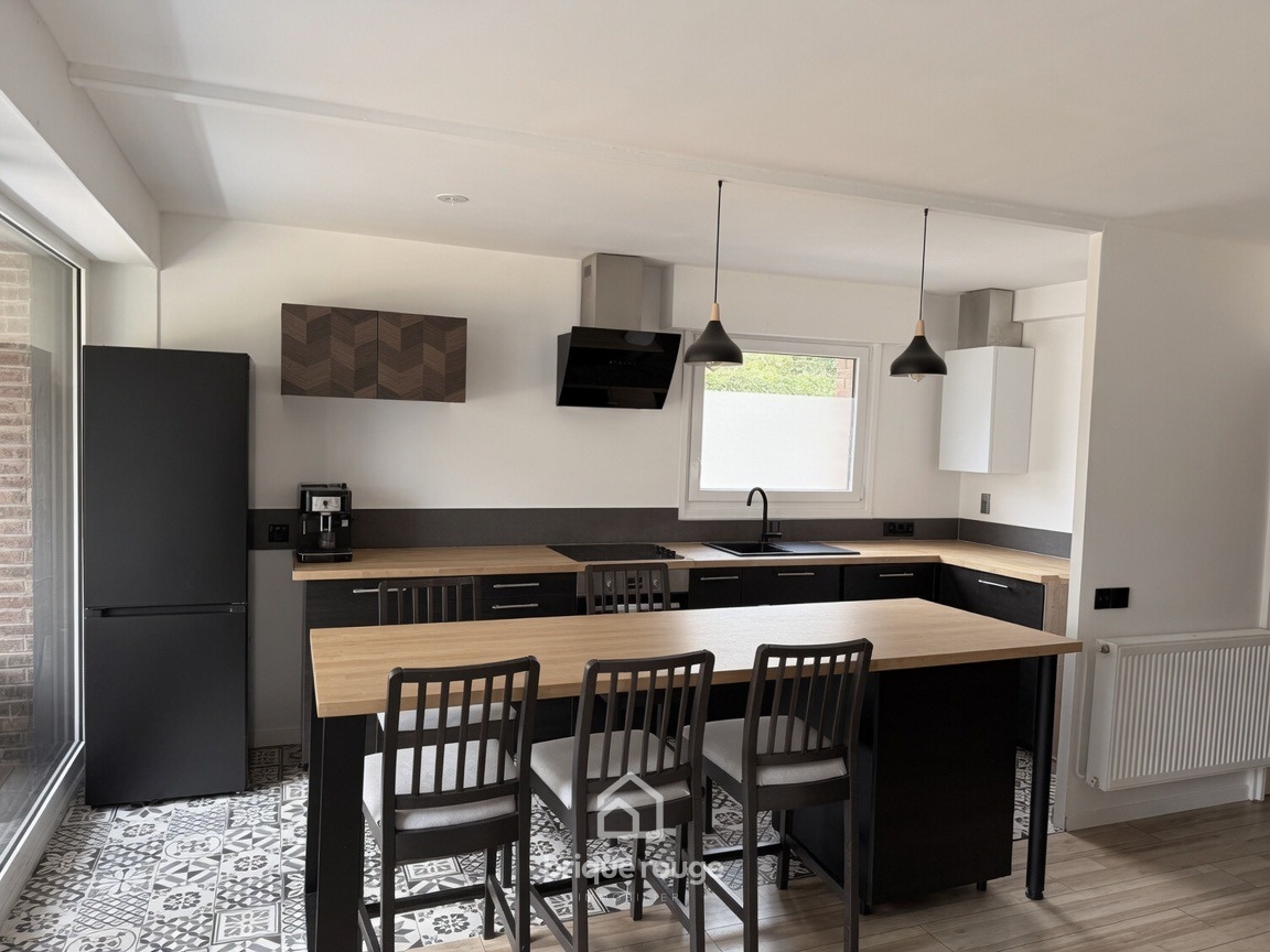 Appartement 68 m en rdc 2 chambres entierement renove Photo 1 - Brique Rouge Immobilier Appartement 68 m en rdc 2 chambres entierement renove Photo 1 - Brique Rouge Immobilier