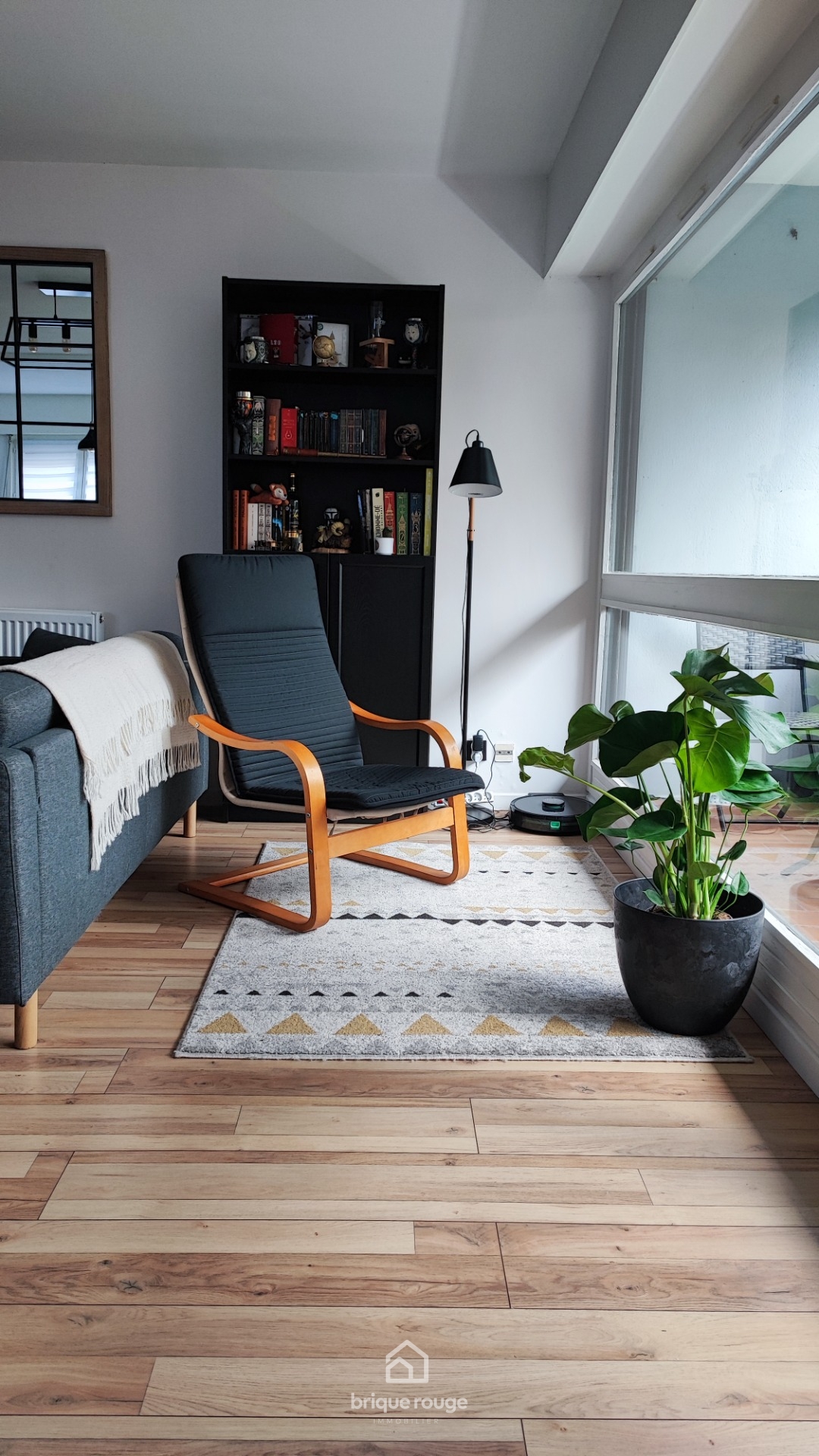 Appartement 68 m en rdc 2 chambres entierement renove Photo 2 - Brique Rouge Immobilier Appartement 68 m en rdc 2 chambres entierement renove Photo 2 - Brique Rouge Immobilier