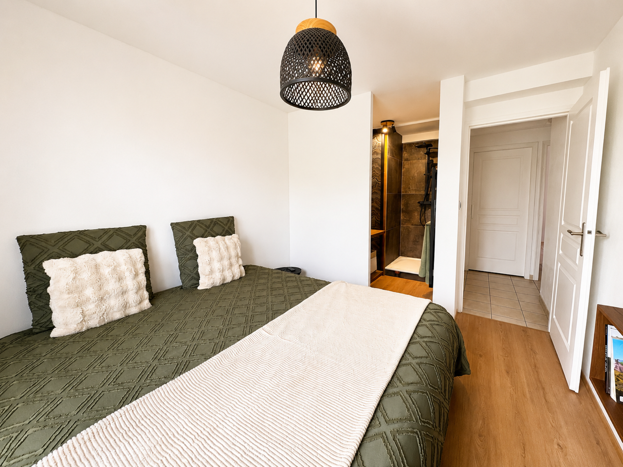 Semi plain pied 4 chambres jardin garage 120 m Photo 6 - Brique Rouge Immobilier Semi plain pied 4 chambres jardin garage 120 m Photo 6 - Brique Rouge Immobilier