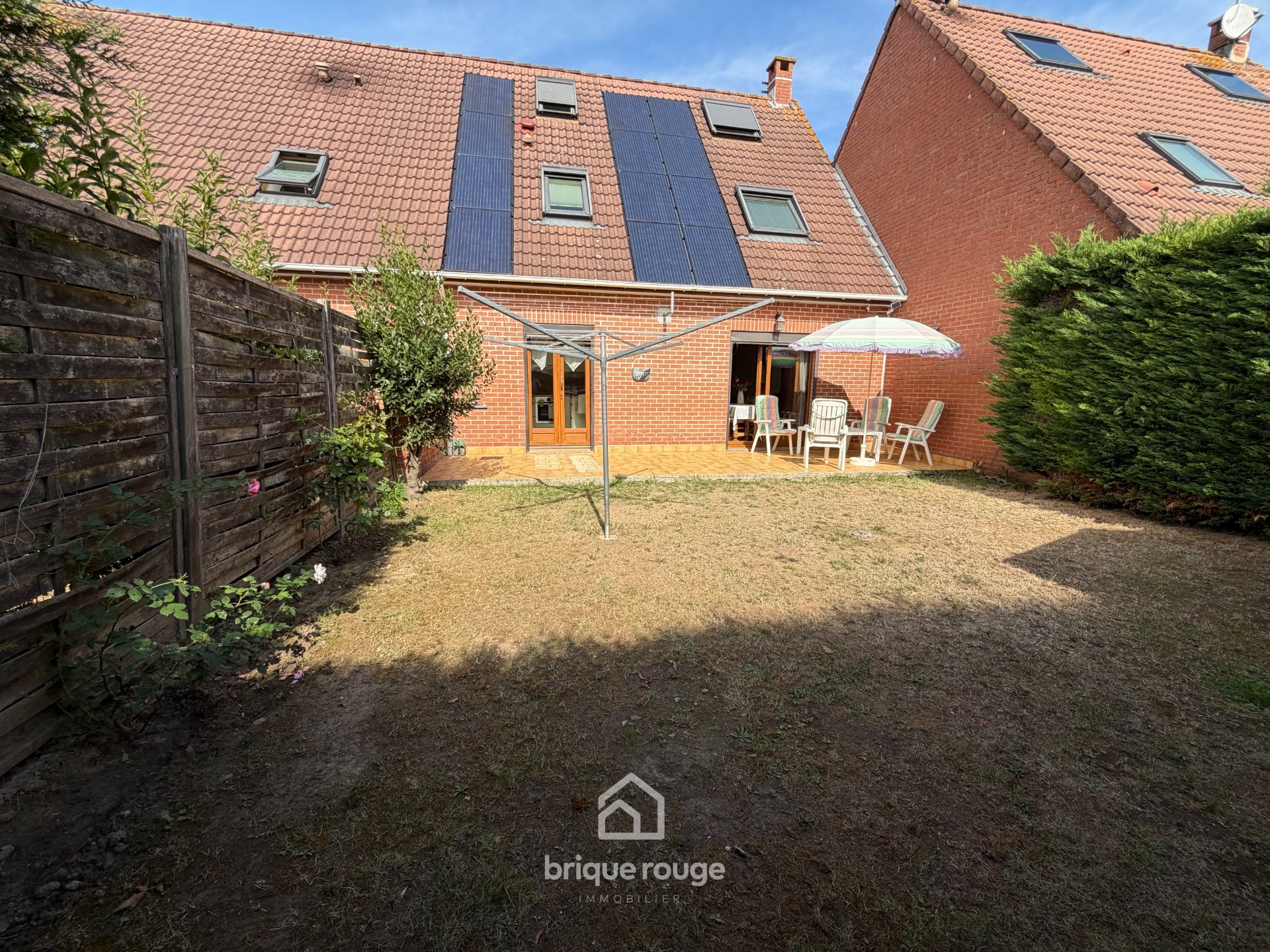 Belle maison semi individuelle avec jardin et garage Photo 9 - Brique Rouge Immobilier
