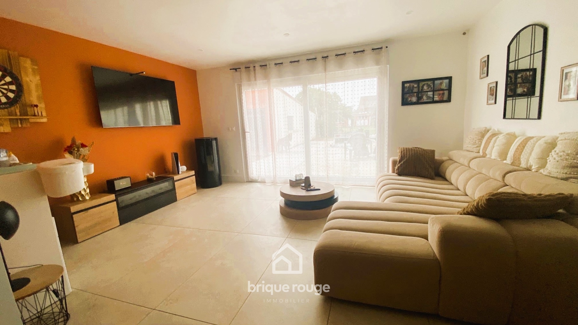 Maison renovee semi individuelle jardin garage parking Photo 1 - Brique Rouge Immobilier Maison renovee semi individuelle jardin garage parking Photo 1 - Brique Rouge Immobilier