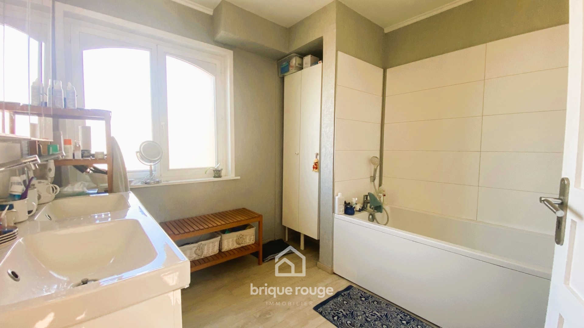 En exclusivite magnifique propriete batie sur 2800m Photo 9 - Brique Rouge Immobilier En exclusivite magnifique propriete batie sur 2800m Photo 9 - Brique Rouge Immobilier