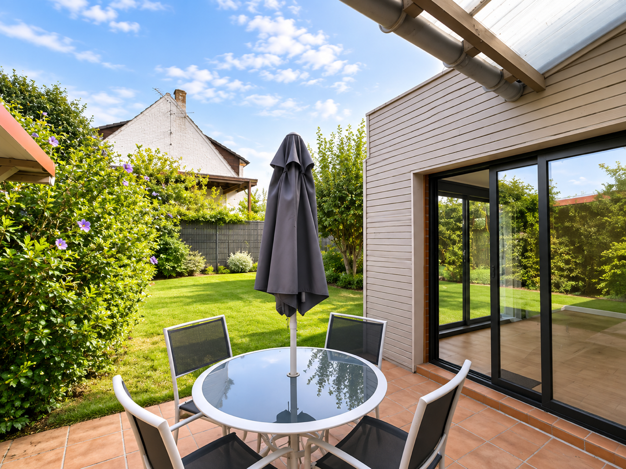Maison 4 chambres jardin garage Photo 3 - Brique Rouge Immobilier