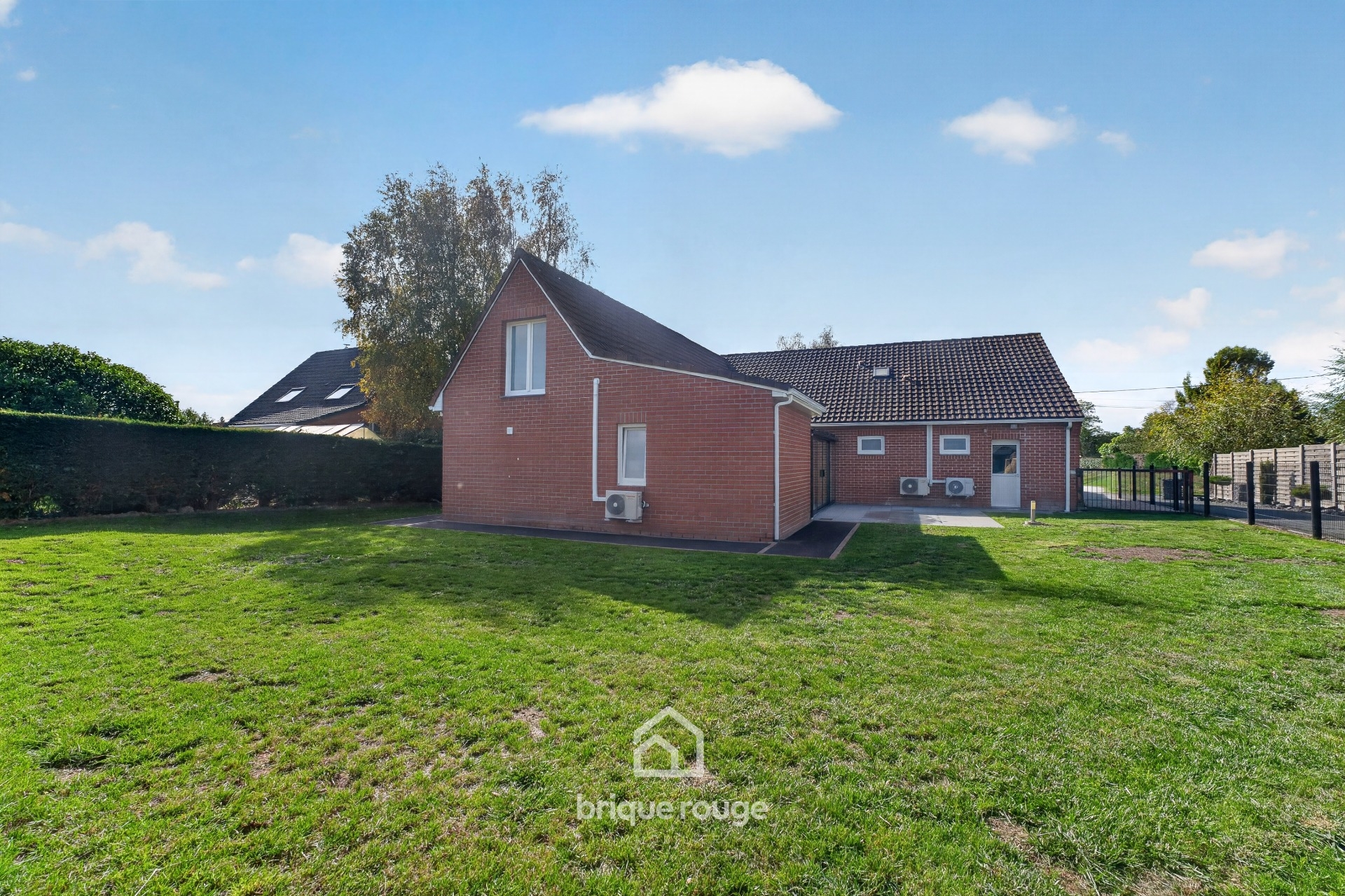 Une exclusivite brique rouge immobilier Photo 2 - Brique Rouge Immobilier Une exclusivite brique rouge immobilier Photo 2 - Brique Rouge Immobilier