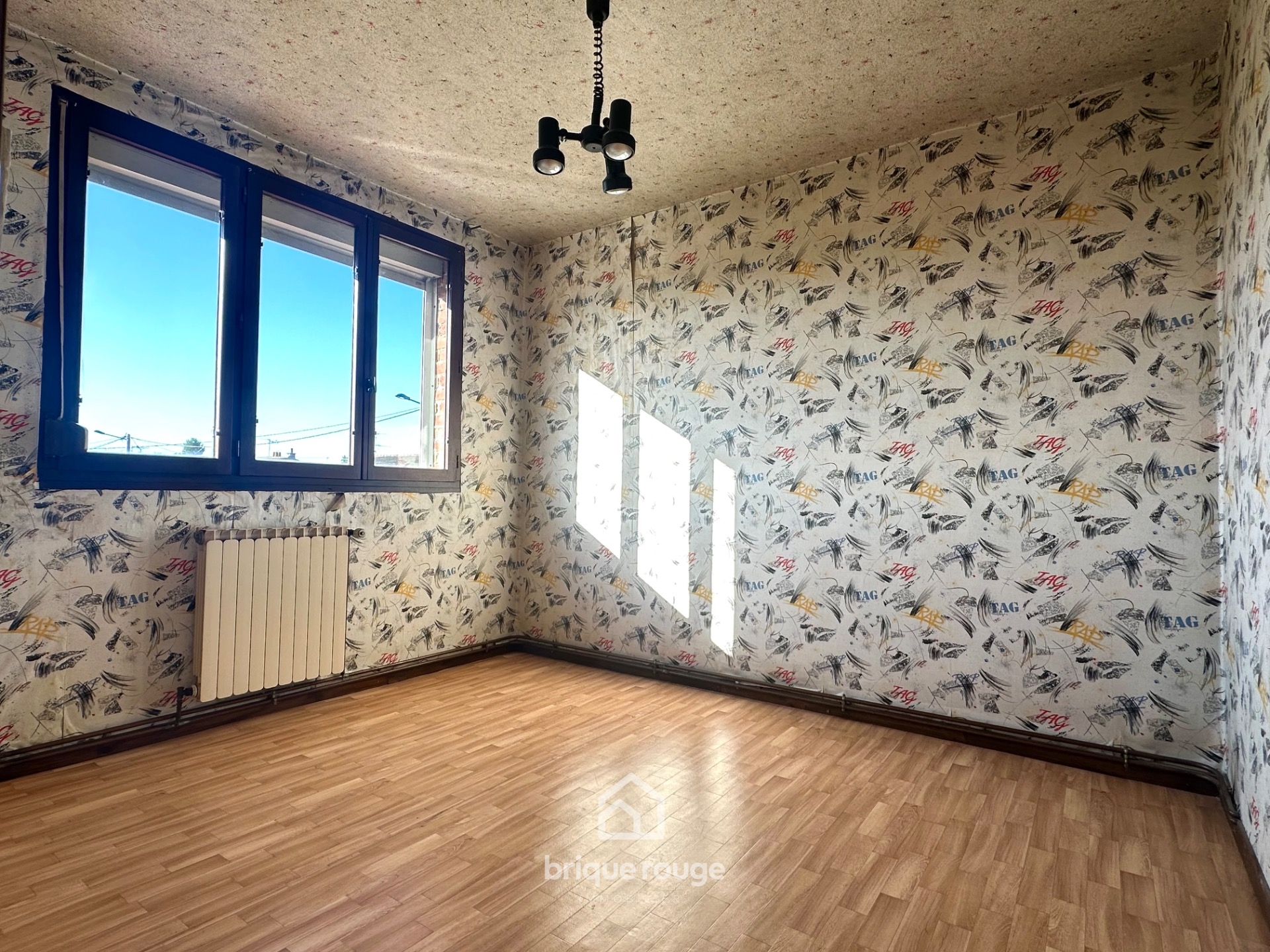 Semi individuelle 3 chambres jardin garage Photo 8 - Brique Rouge Immobilier Semi individuelle 3 chambres jardin garage Photo 8 - Brique Rouge Immobilier