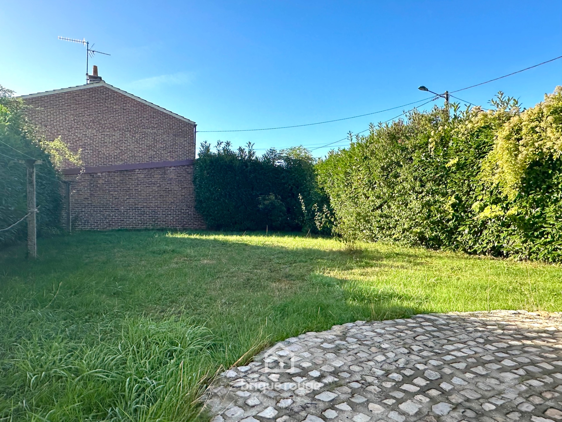 Semi individuelle 3 chambres jardin garage Photo 10 - Brique Rouge Immobilier Semi individuelle 3 chambres jardin garage Photo 10 - Brique Rouge Immobilier
