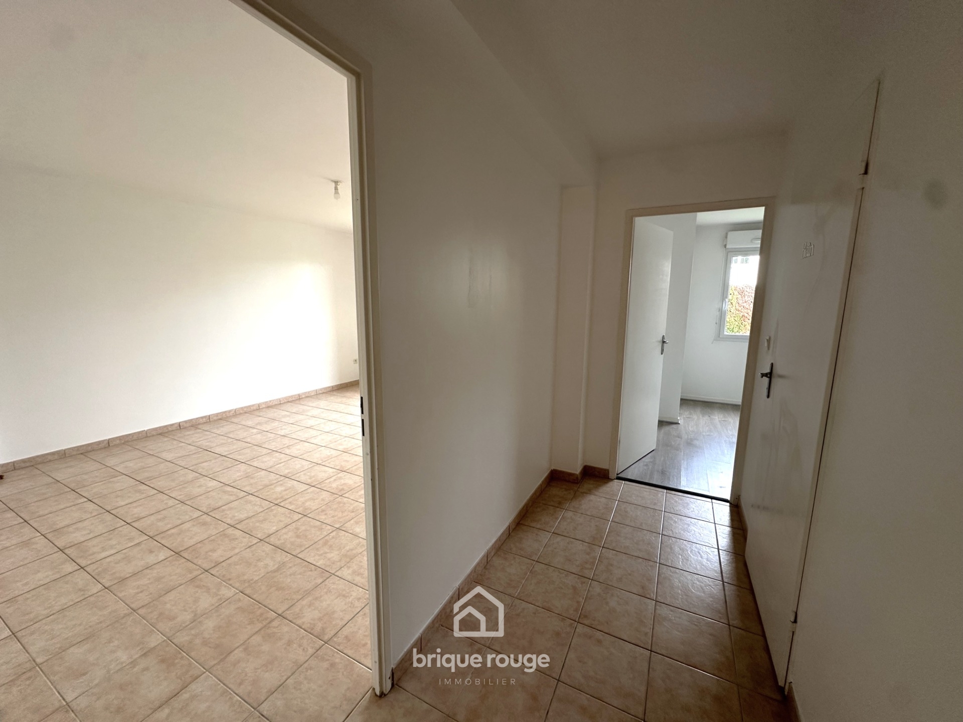 Appartement t3 de qualite residence securisee bethune Photo 9 - Brique Rouge Immobilier Appartement t3 de qualite residence securisee bethune Photo 9 - Brique Rouge Immobilier