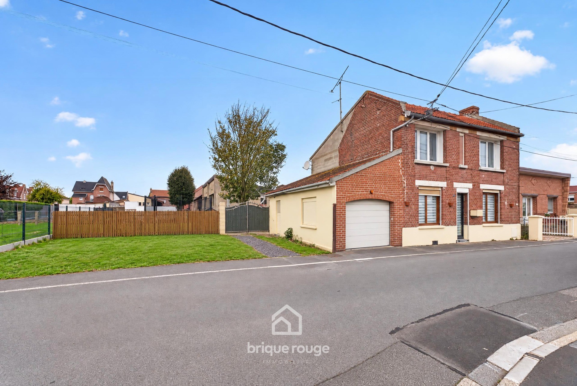Individuelle 4 chambres jardin et garage Photo 3 - Brique Rouge Immobilier Individuelle 4 chambres jardin et garage Photo 3 - Brique Rouge Immobilier