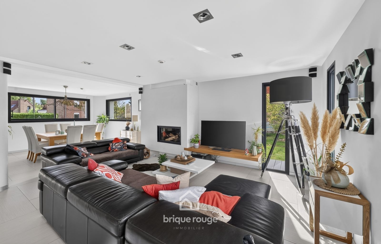 Remarquable maison cubique individuelle Photo 3 - Brique Rouge Immobilier Remarquable maison cubique individuelle Photo 3 - Brique Rouge Immobilier