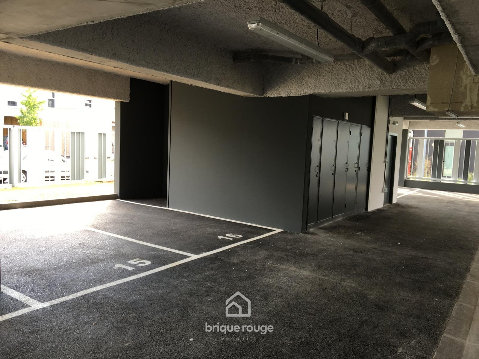 Magnifique t2 au dernier etage avec balcon et parking Photo 9 - Brique Rouge Immobilier