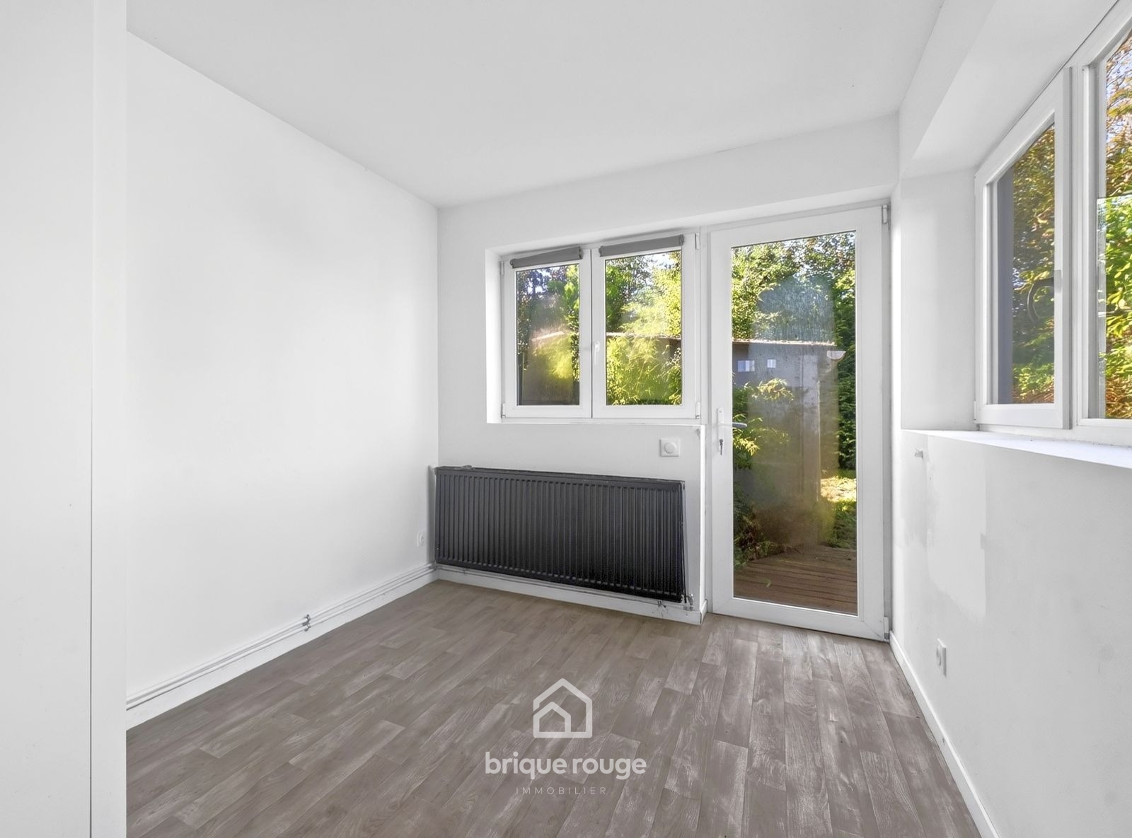 Maison semi individuelle 3 chambres et jardin Photo 6 - Brique Rouge Immobilier Maison semi individuelle 3 chambres et jardin Photo 6 - Brique Rouge Immobilier