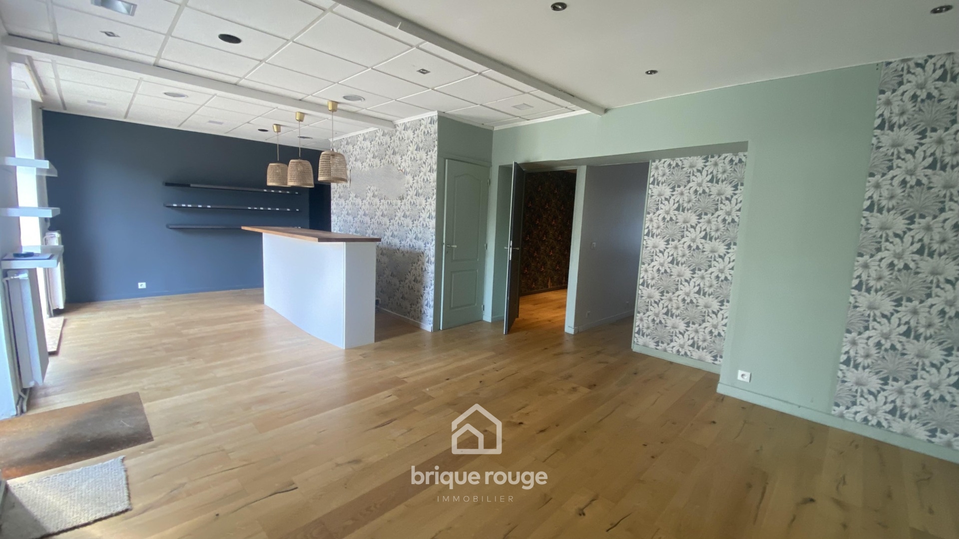 Immeuble avec commerce rdc   appartement terrasse Photo 1 - Brique Rouge Immobilier