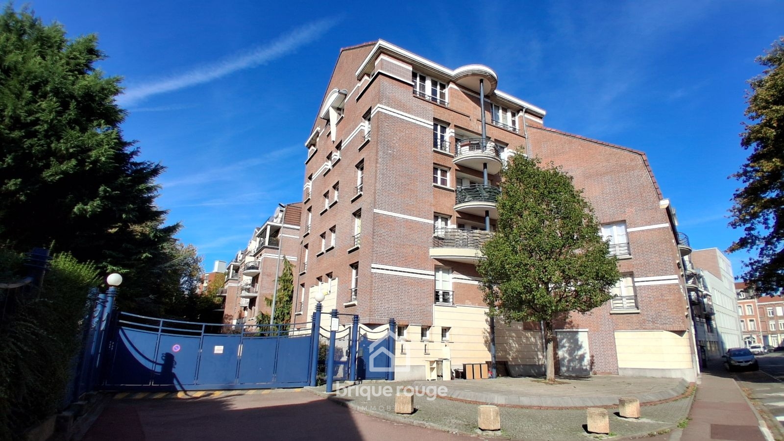 Appartement t2 coup de coeur avec balcon et parking Photo 1 - Brique Rouge Immobilier Appartement t2 coup de coeur avec balcon et parking Photo 1 - Brique Rouge Immobilier